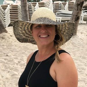 Meet your Posher, Stacy